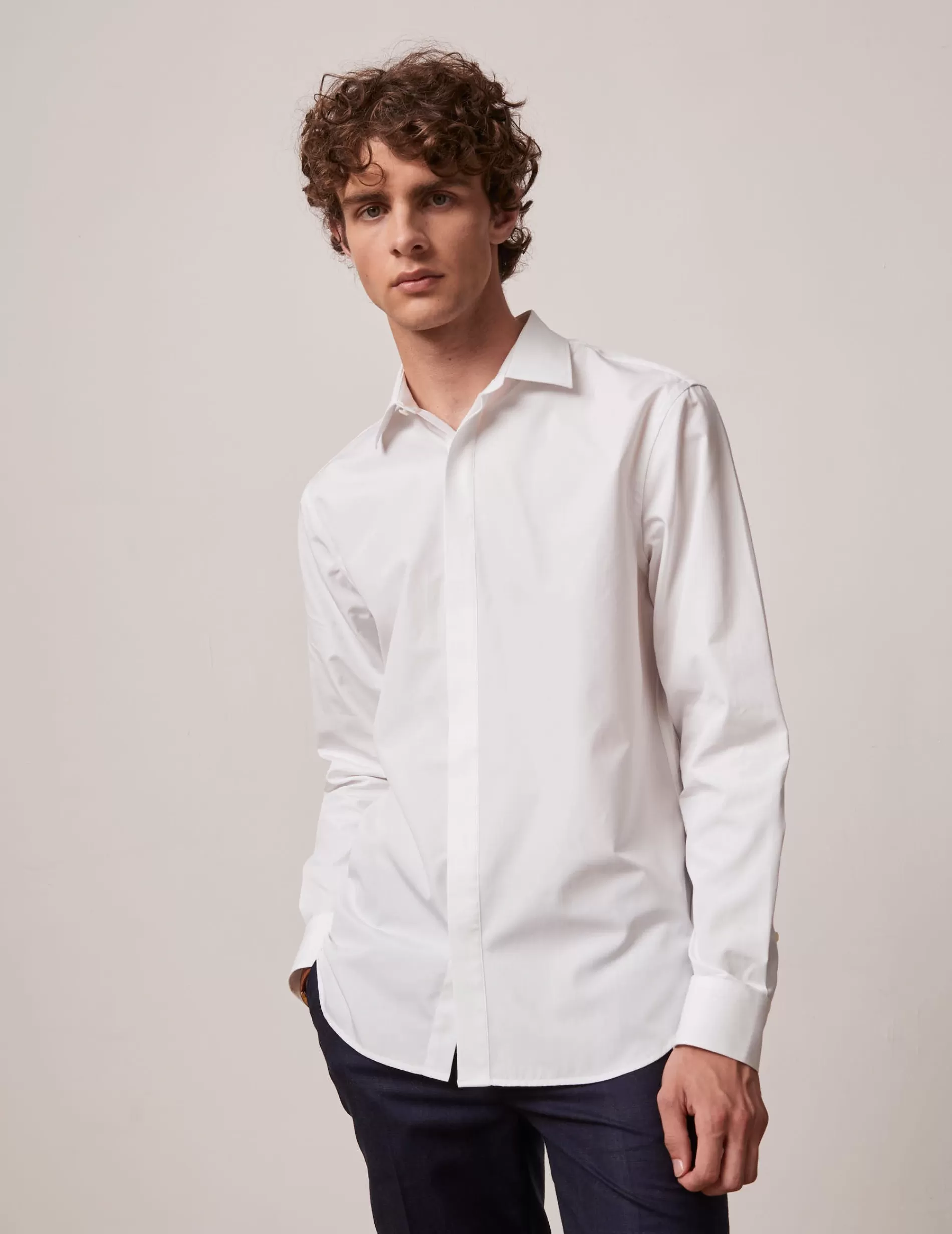 Figaret Paris Colors & Patterns·White Shirts | Styles·Ceremony Shirts | Chemise Semi-ajustée Gorge Cachée Blanche