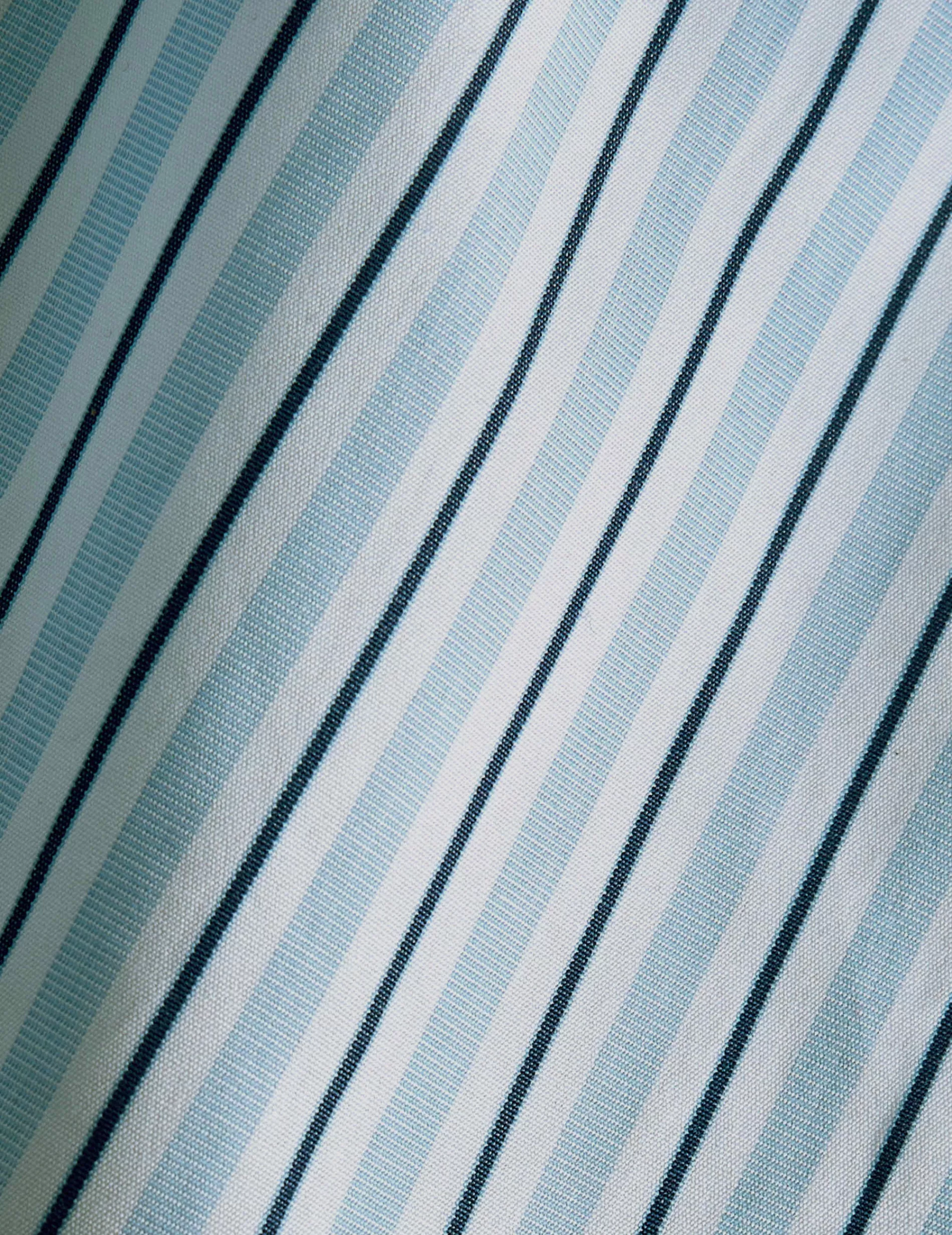 Figaret Paris Colors & Patterns·Stripe Shirts | Colors & Patterns·Blue Shirts | Chemise Semi-ajustée Rayée Bleue