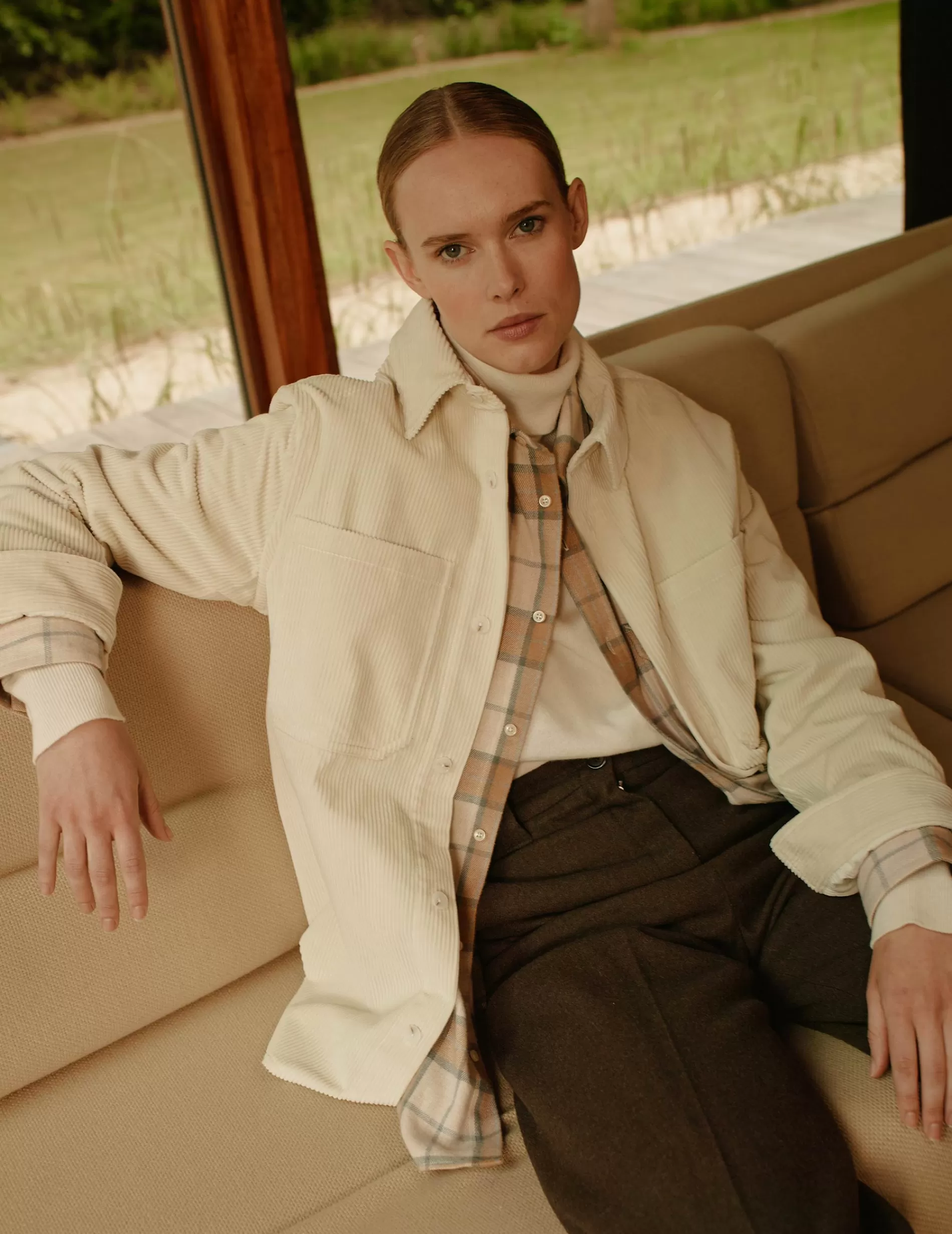 Figaret Paris Ready To Wear | Styles·Casual Shirts | Surchemise Cameron En Velours écrue